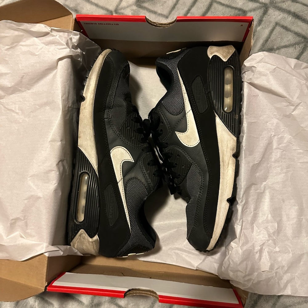 COPY - Nike Air Max 90. Black and white. Will send with box and size 11. Used.